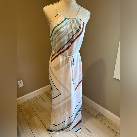 5 for $30 WHITE HOUSE BLACK MARKET White Belted Maxi Dress - Picture 2 of 9